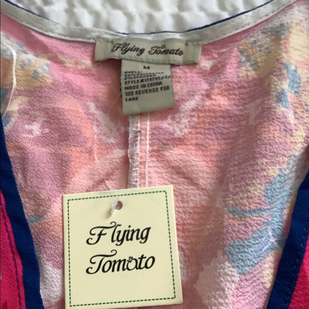 NWT super cute shirt - Picture 3 of 4